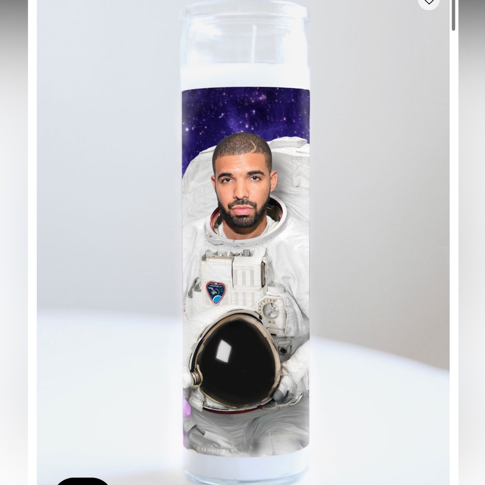 illuminidol drake candle